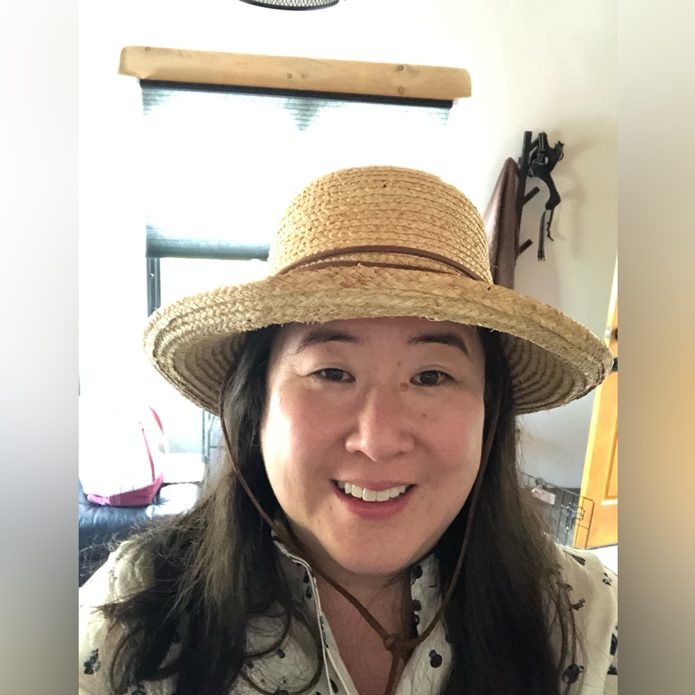 Meet your Posher, Angela